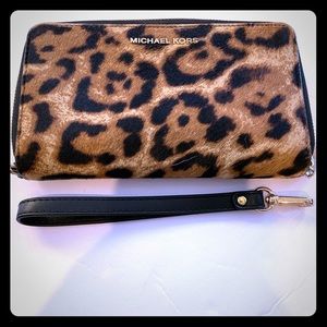 Michael Kors zip close wallet